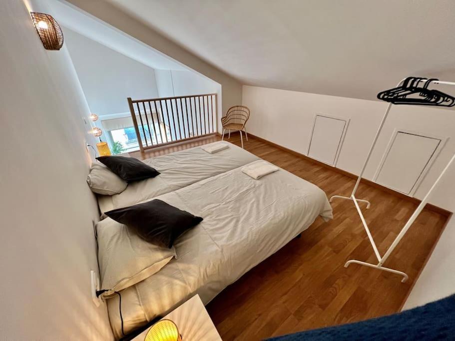 Apartamento Espacioso Y Familiar Terrassa Exterior foto