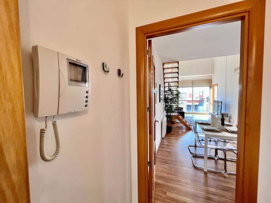 Apartamento Espacioso Y Familiar Terrassa Exterior foto